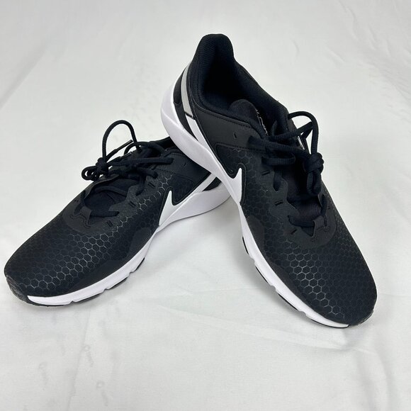 Brand New with box Men's Nike Legend Essential 2 Black White Metallic Silver - Picture 3 of 8